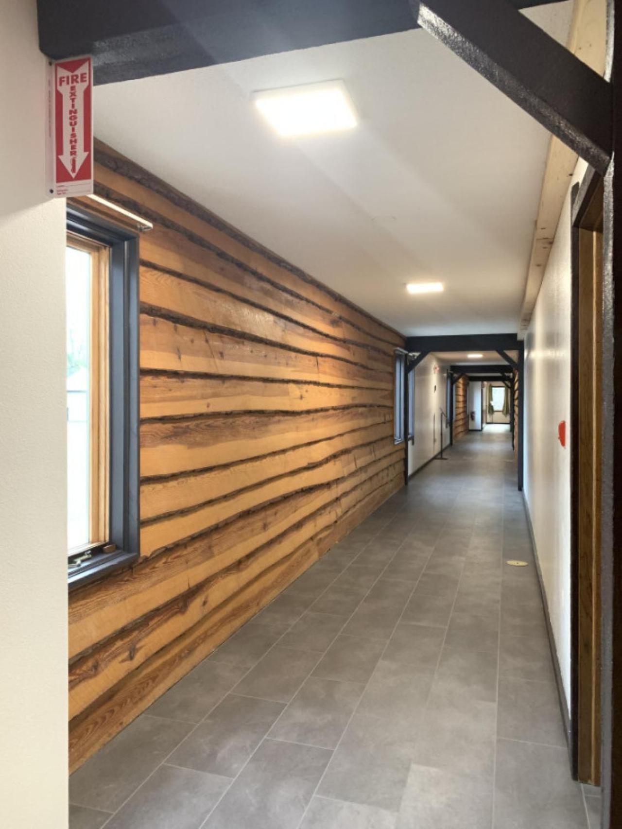 Bridge Inn Tomhawk - 2Nd Floor, 1 King Size Bed, Balcony, River View Tomahawk Екстериор снимка